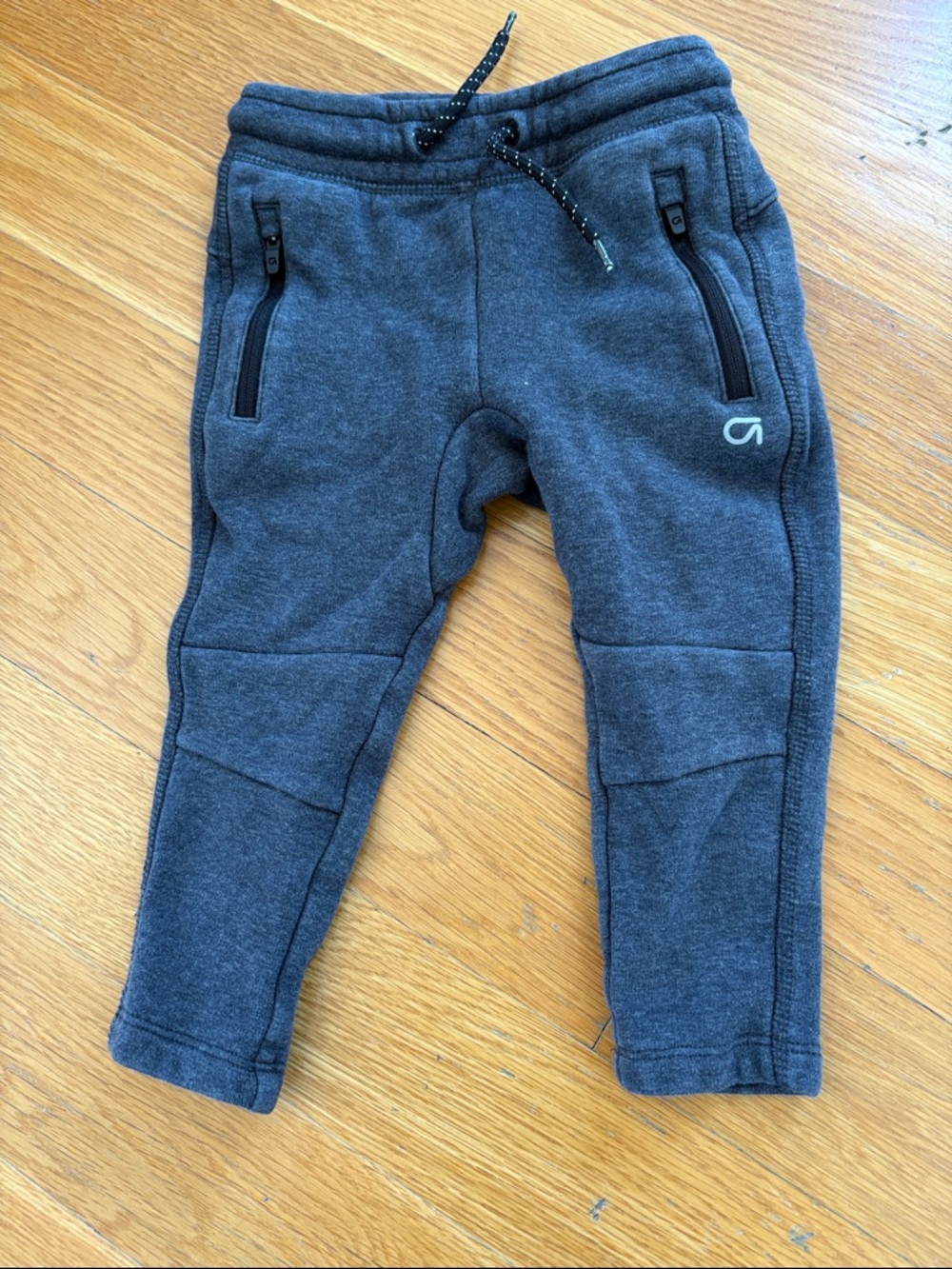GAPFit Charcoal Gray Kids Zip Pocket Joggers, 18-14M